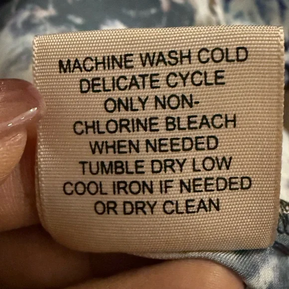 Philosophy Marbled Black and Cream Cropped Top Blouse size Small - EUC - Picture 6 of 13